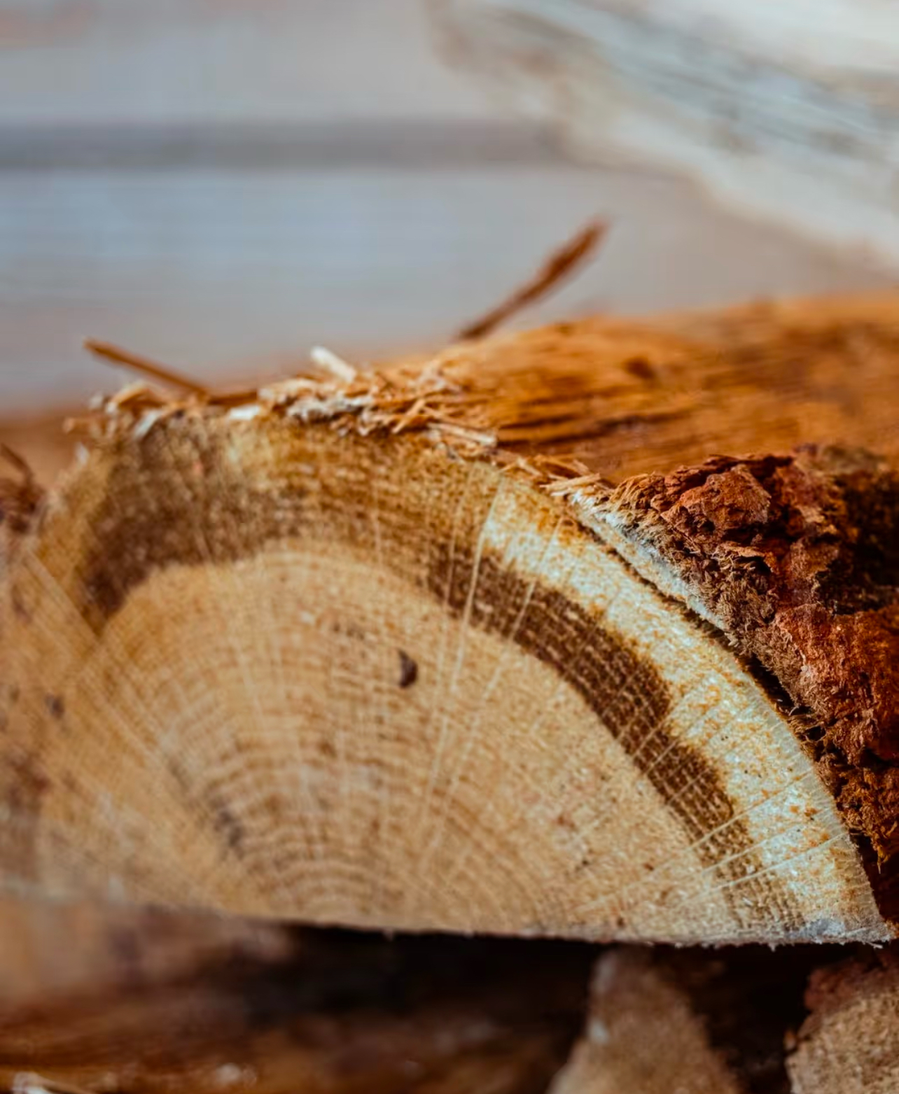 Kiln Dried Oak Firewood Full Crate Kiln Dried Oak Firewood Full Crate