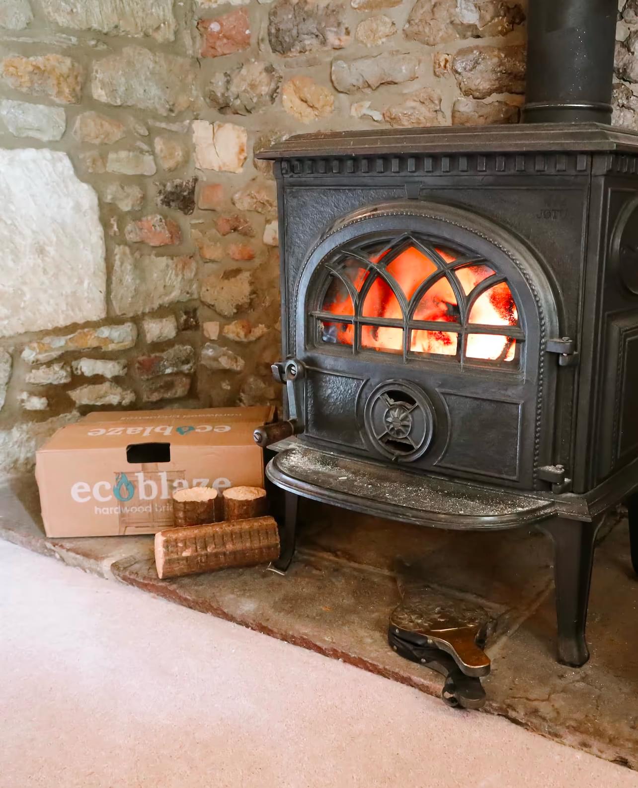 Ecoblaze Boxed Hardwood Briquettes