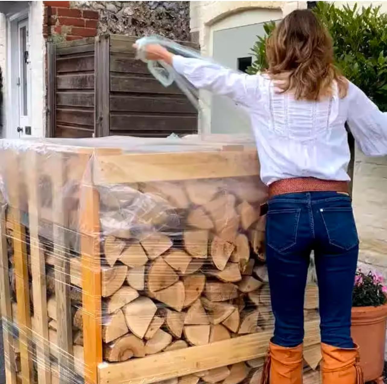 Kiln Dried Ash Firewood